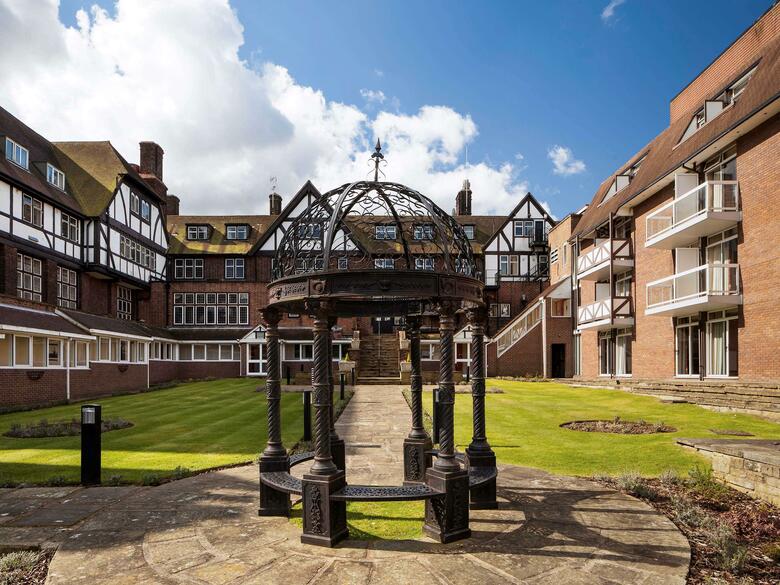 Hotel Mercure Leeds Parkway
