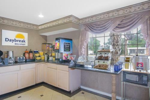 Motel Days Inn & Suites Nacogdoches