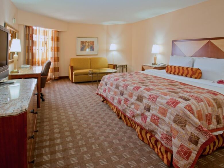 Crowne Plaza Hotel Houston River Oaks