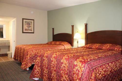 Hotel American Inn & Suites