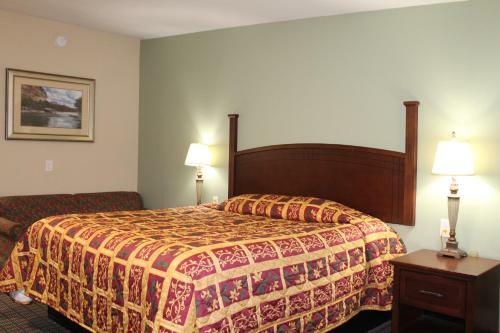 Hotel American Inn & Suites