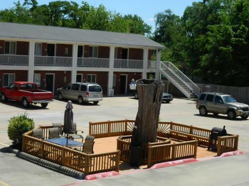 Motel Paris Extended Stay Suites