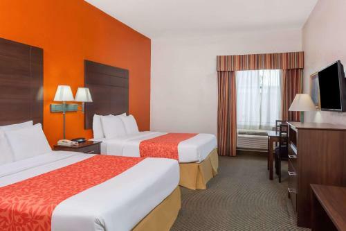 Hotel Days Inn And Suites