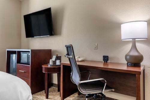 Hotel Comfort Suites Plano