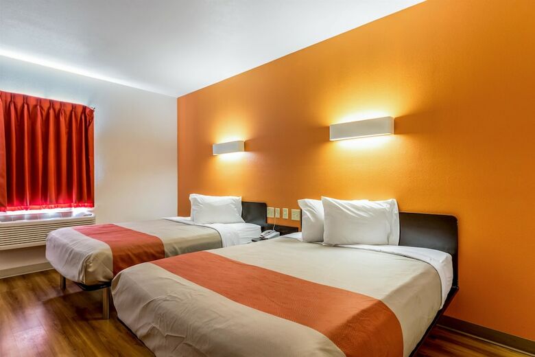 Motel 6-jourdanton, Tx