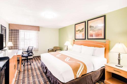 Hotel Quality Inn & Suites Plano