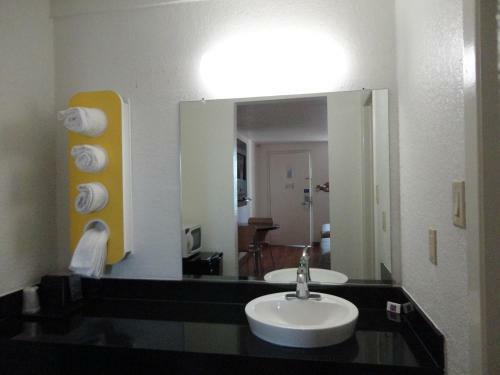 Motel 6 Round Rock/austin