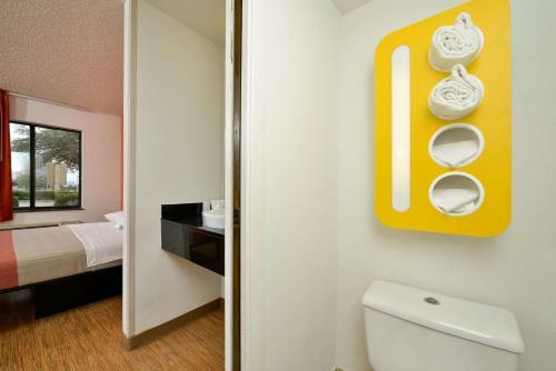 Motel 6 Plano - Preston Point