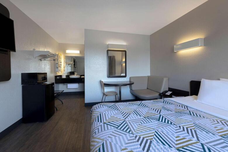 Motel 6 San Antonio West - Seaworld