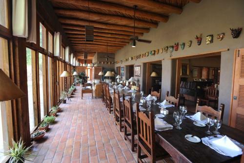 Hotel Cibolo Creek Ranch
