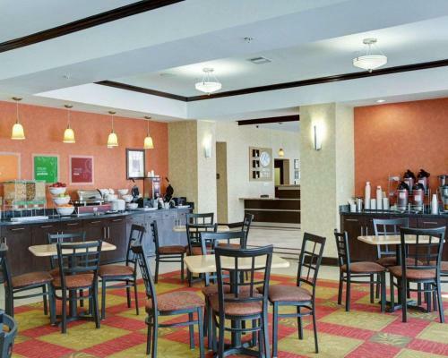 Hotel Comfort Suites Spring