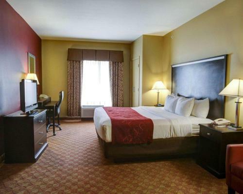 Hotel Comfort Suites Spring
