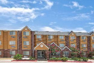 Hotel Super 8 By Wyndham San Antonio Downtown Ne