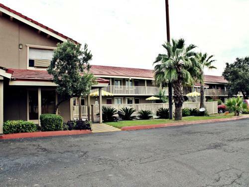 Motel Days Inn Downtown/riverwalk Area