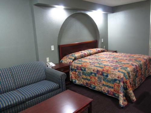Motel Hallmark Inn And Suites