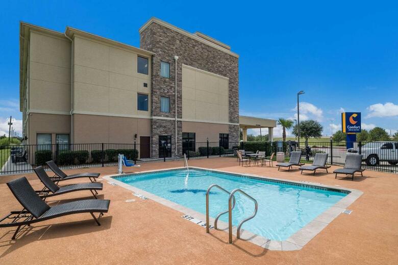 Hotel Comfort Inn & Suites