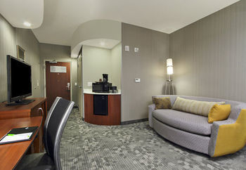 Hotel Courtyard By Marriott Victoria