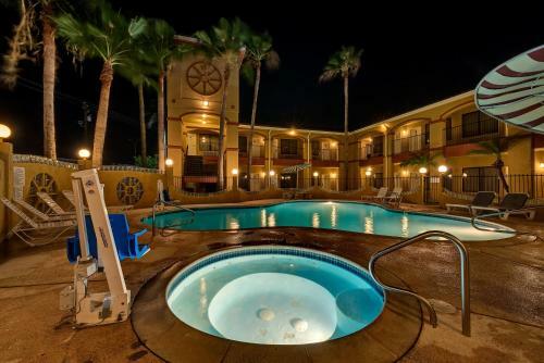 Motel Super 8 Weslaco