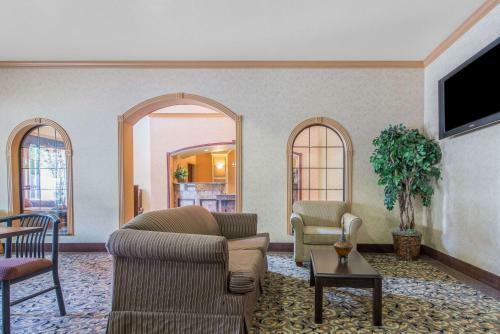 Hotel Baymont Inn & Suites Wichita Falls