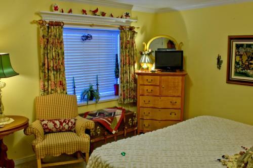 Bed & Breakfast Big Yellow Inn