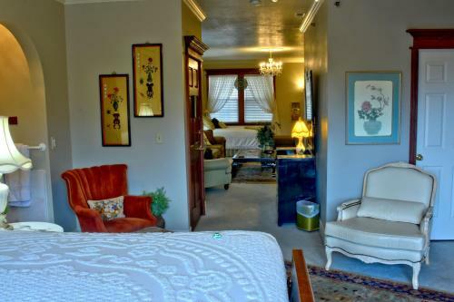 Bed & Breakfast Big Yellow Inn