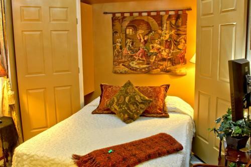 Bed & Breakfast Big Yellow Inn
