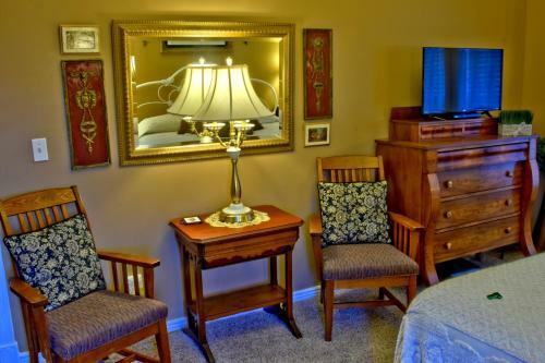 Bed & Breakfast Big Yellow Inn