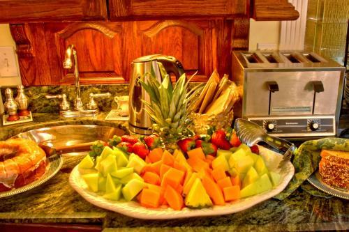 Bed & Breakfast Big Yellow Inn