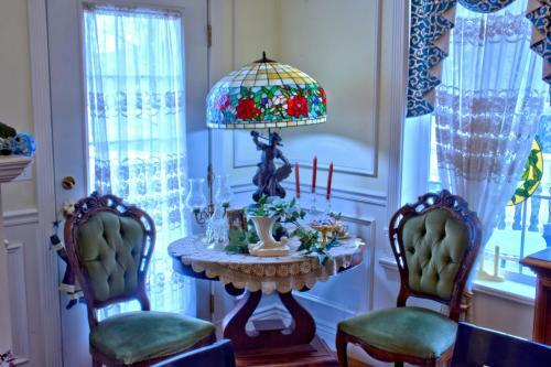 Bed & Breakfast Big Yellow Inn
