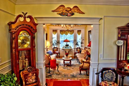 Bed & Breakfast Big Yellow Inn