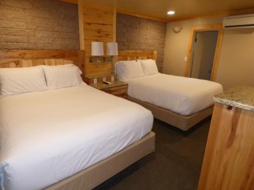 Canyon Lodge Motel