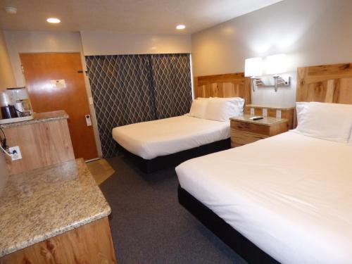 Canyon Lodge Motel