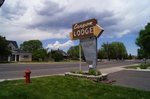 Canyon Lodge Motel