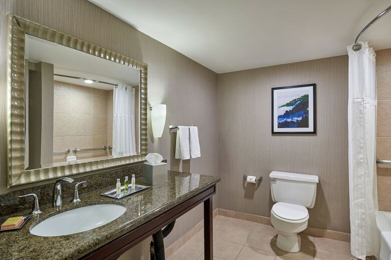 Hotel Doubletree By Hilton Salt Lake City Airport