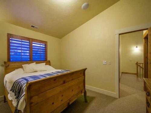 Bear Hollow By Lespri Property Management
