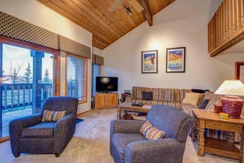 Ridgepoint Apartment