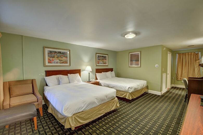 Colonial Motel And Spa