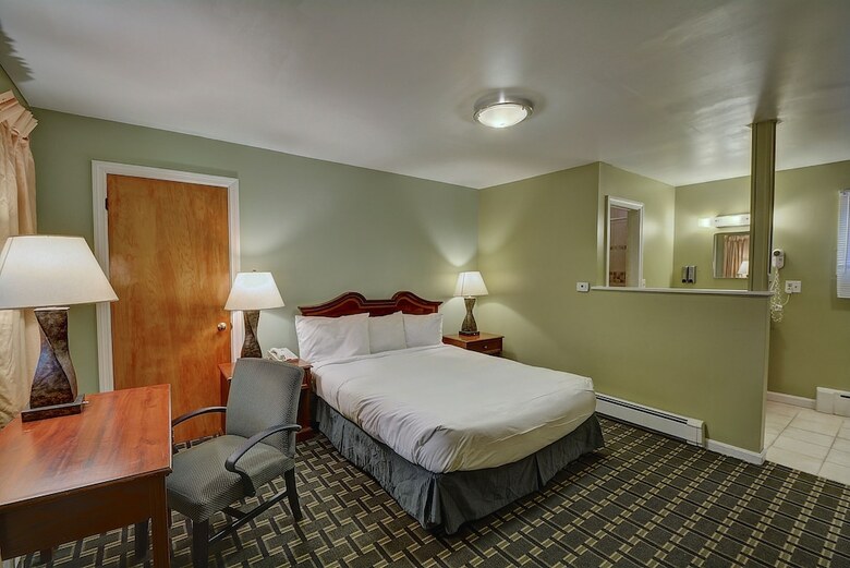 Colonial Motel And Spa