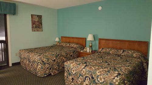 Cascades Lodge