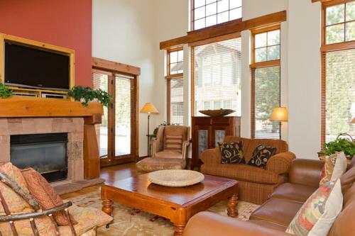 Hotel Lodges At Deer Valley