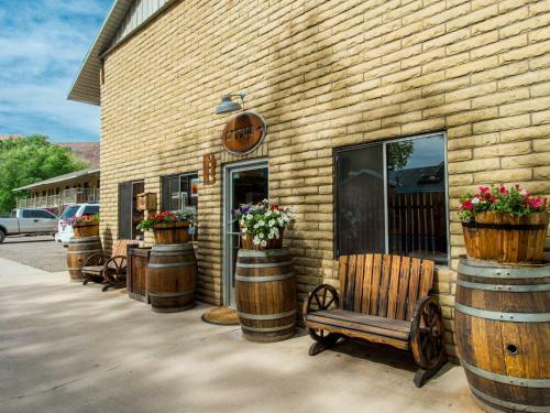 Motel Rustic Inn