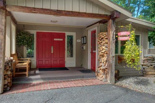 Posada Hob Knob Inn & Restaurant