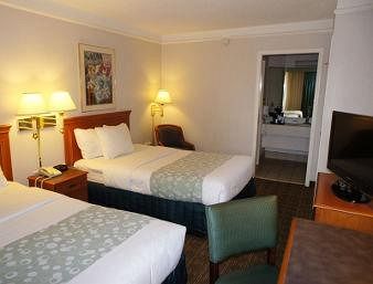 Hotel Days Inn And Suites Bristol
