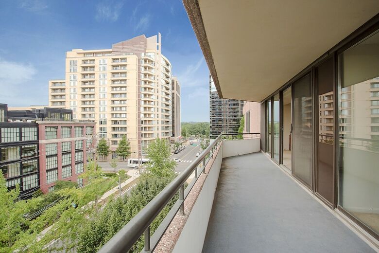 Apartamentos Oakwood Arlington