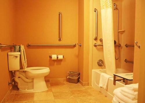 Hotel Hampton Inn And Suites Fredericksburg