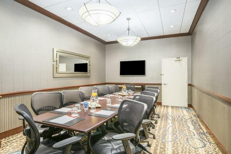 Hotel Crowne Plaza Washington National Airport