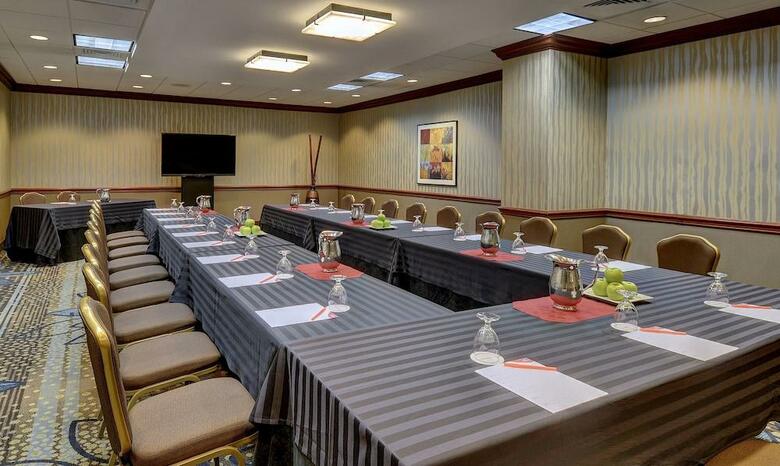 Hotel Crowne Plaza Washington National Airport
