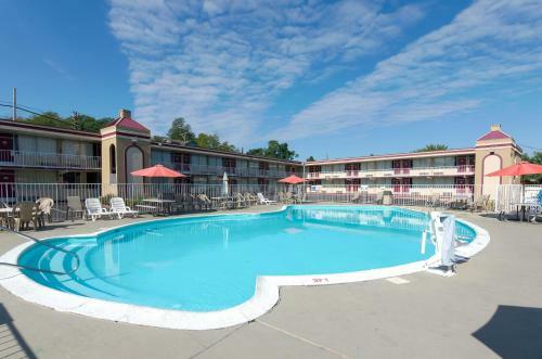Motel Hill City Inn