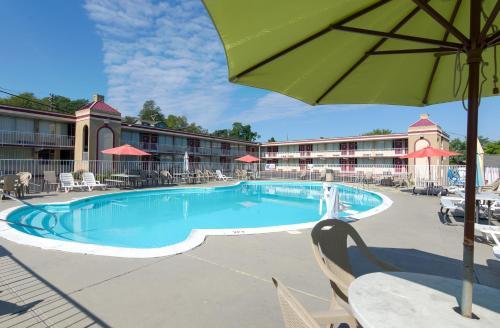 Motel Hill City Inn