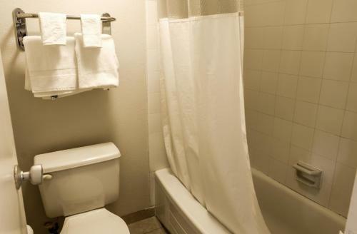 Motel Hill City Inn